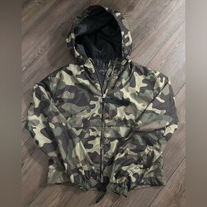 Love Tree Camo Full Zip Hooded Windbreaker Jacket Women’s Small Green